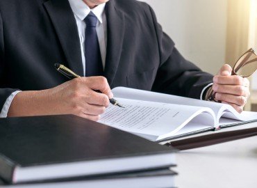 Quando Contratar um Advogado no Processo de Aposentadoria?